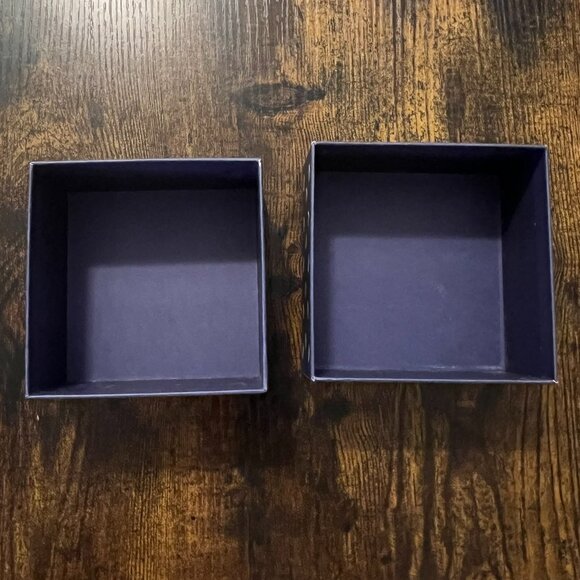 Laduree Box Paris, France 2015 4” X 4” X 2" Dark Blue (Rare) - Picture 6 of 6